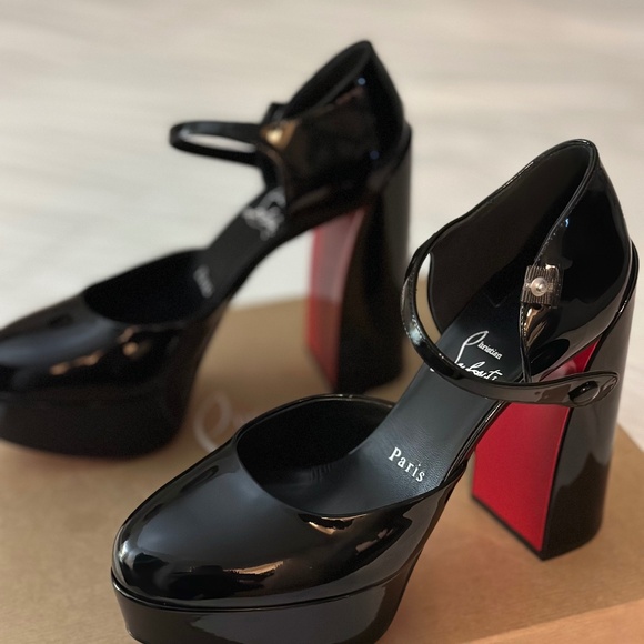 Brand New heels movida patent - Picture 1 of 7